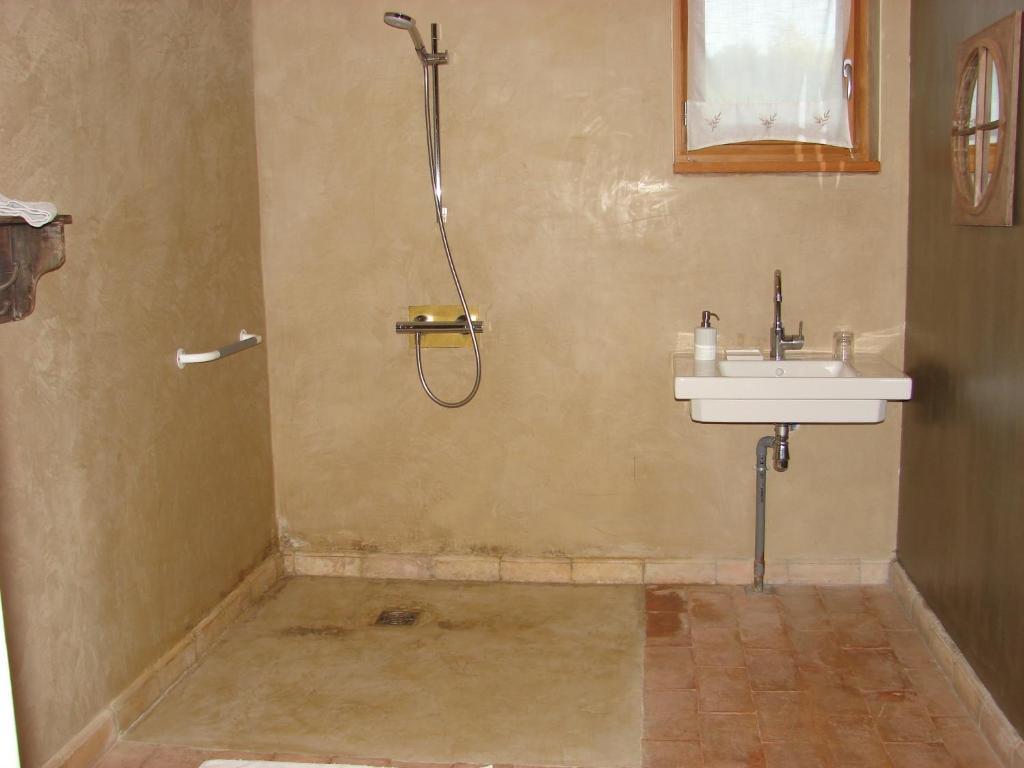 La Pierre Folle Chambres D'Hotes Cluny Phòng bức ảnh